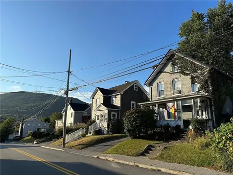 369 Verplanck Avenue Beacon NY 12508