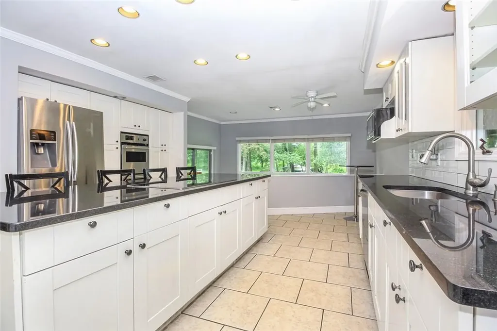 25 High Point Lane Scarsdale NY 10583