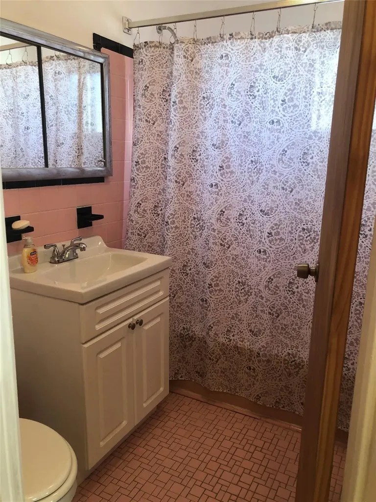 1361 Edwards Avenue Bronx NY 10461