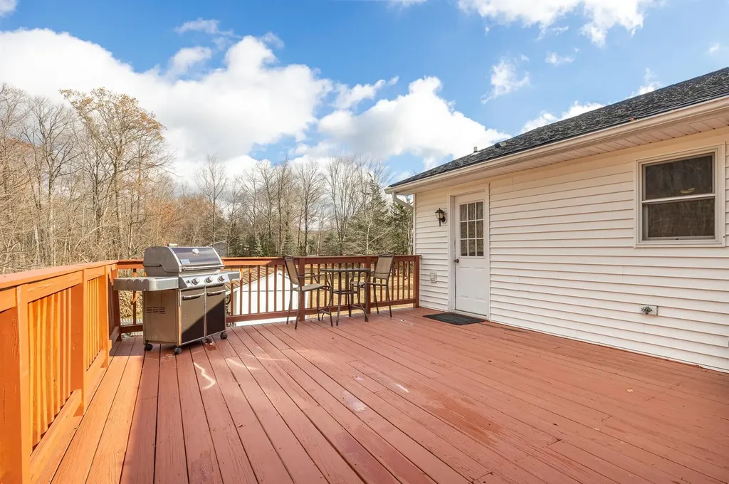47 Stringham Road Poughkeepsie NY 12603