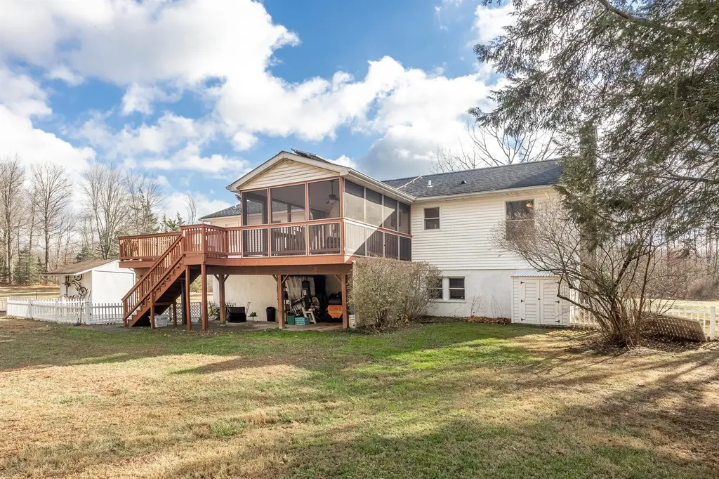 47 Stringham Road Poughkeepsie NY 12603