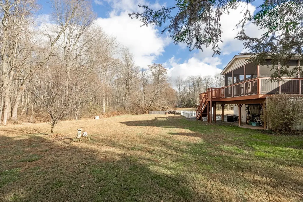 47 Stringham Road Poughkeepsie NY 12603