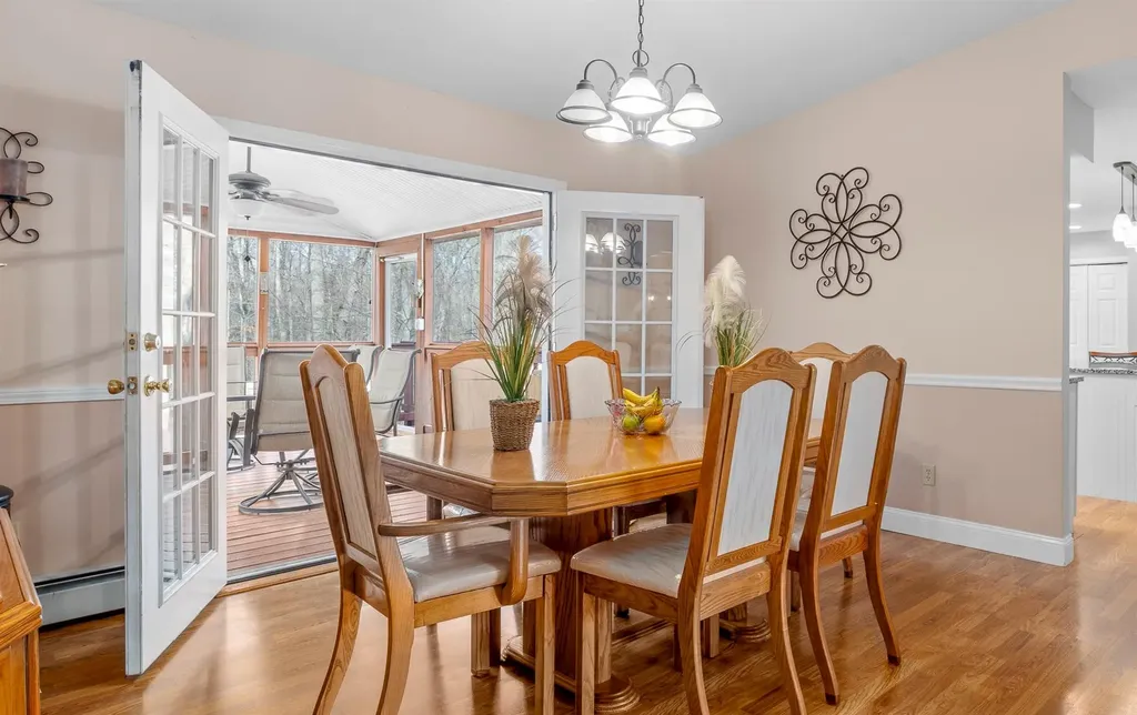 47 Stringham Road Poughkeepsie NY 12603