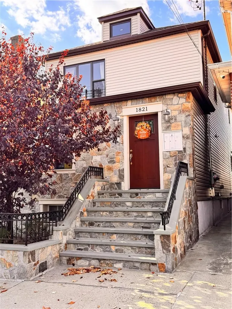 1821 Paulding Avenue Bronx NY 10462