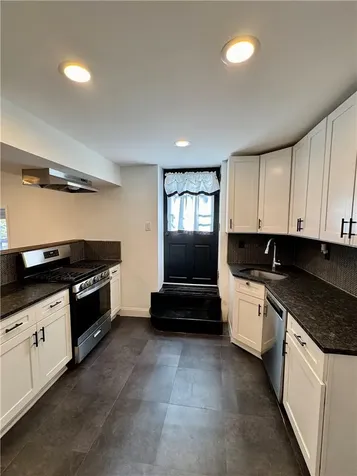 190 Woodland Avenue Yonkers NY 10703