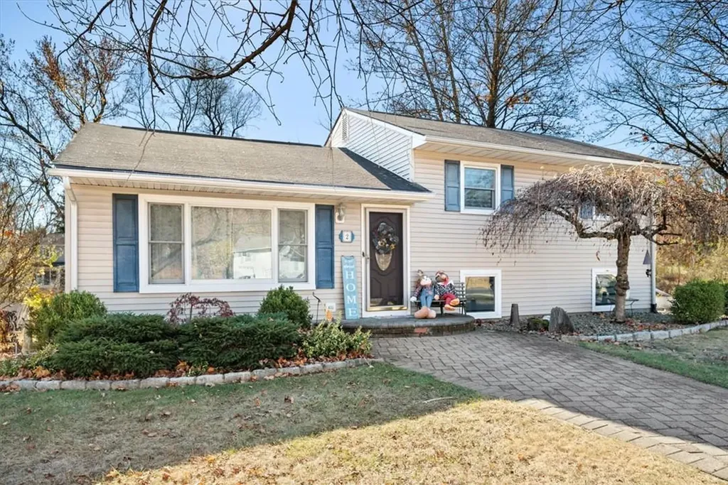 2 Harth Drive New Windsor NY 12553