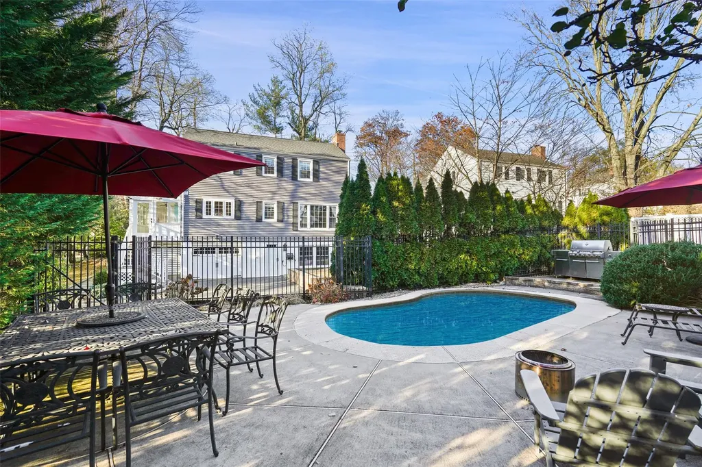477 Ridgeway White Plains NY 10605