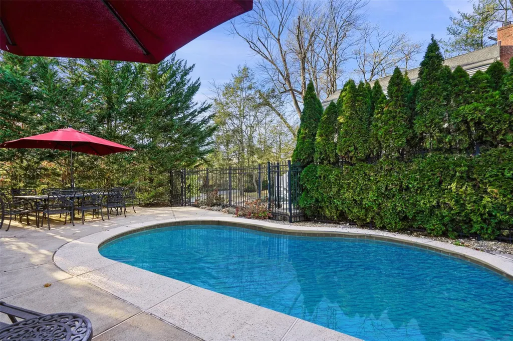 477 Ridgeway White Plains NY 10605