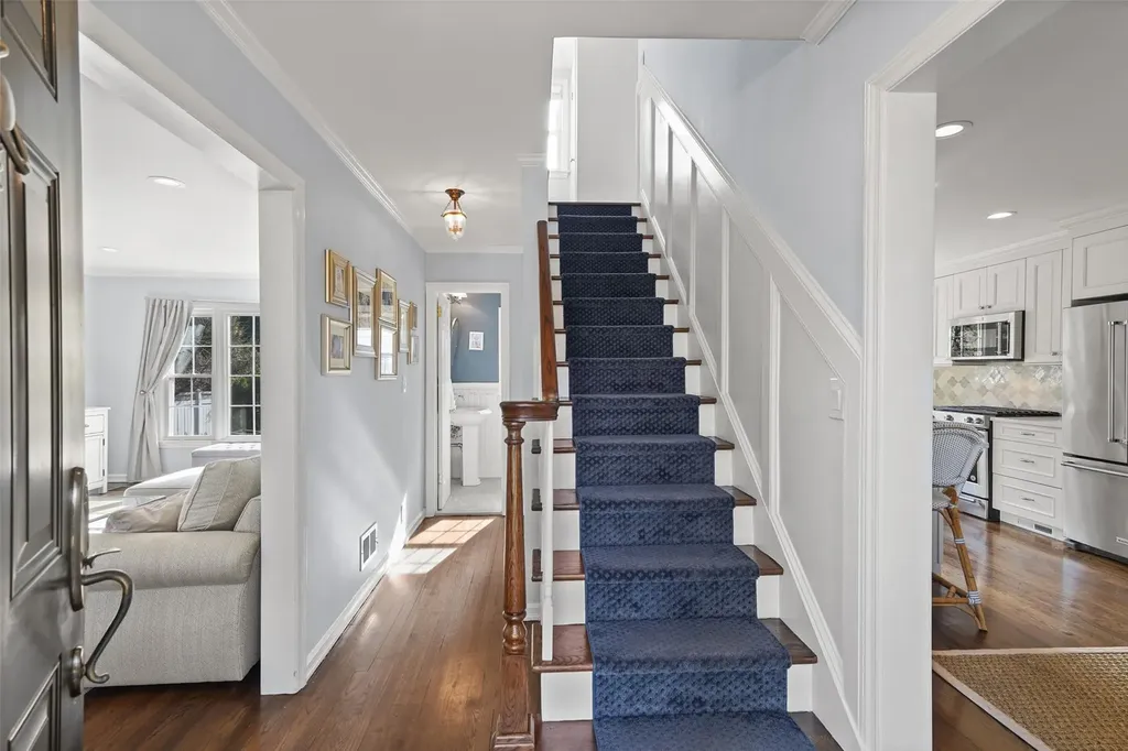 477 Ridgeway White Plains NY 10605