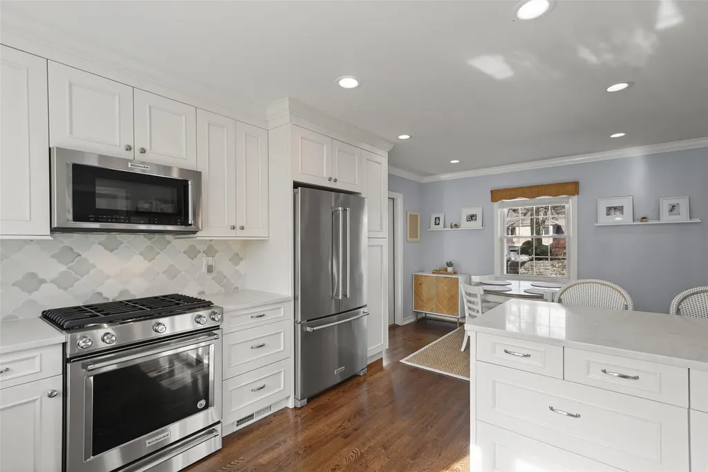 477 Ridgeway White Plains NY 10605