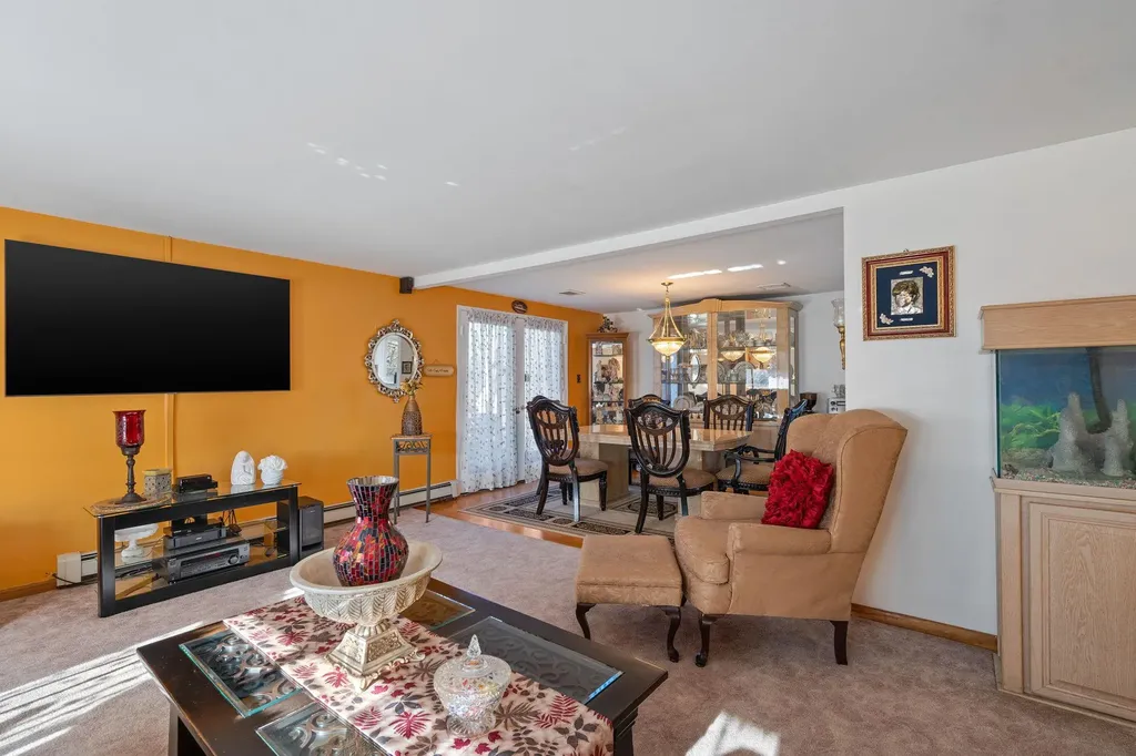 88 Lake Osiris Road Walden NY 12586