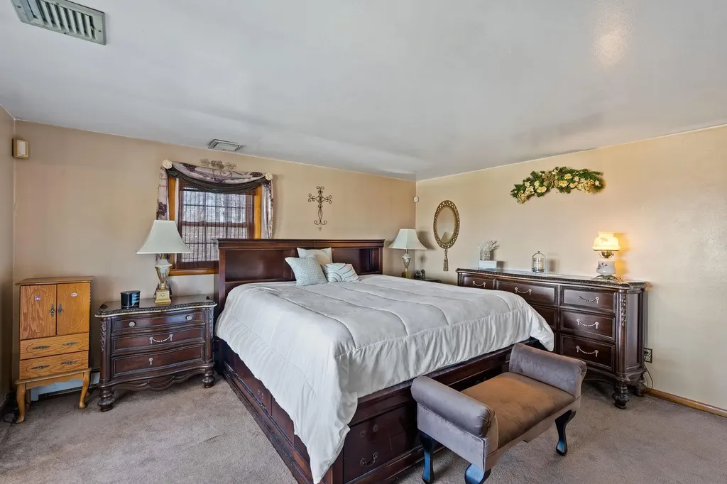 88 Lake Osiris Road Walden NY 12586