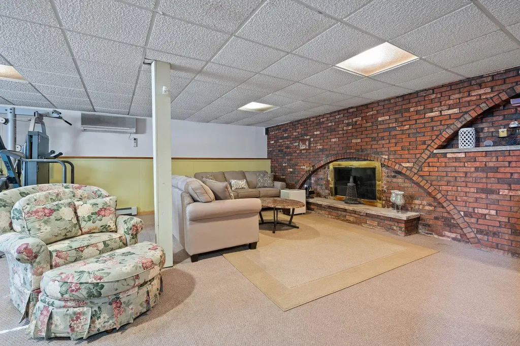 88 Lake Osiris Road Walden NY 12586