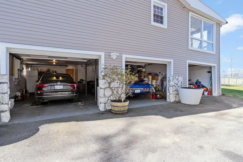88 Lake Osiris Road Walden NY 12586