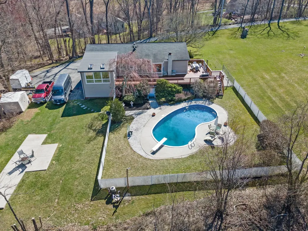 88 Lake Osiris Road Walden NY 12586