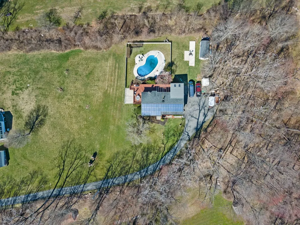 88 Lake Osiris Road Walden NY 12586