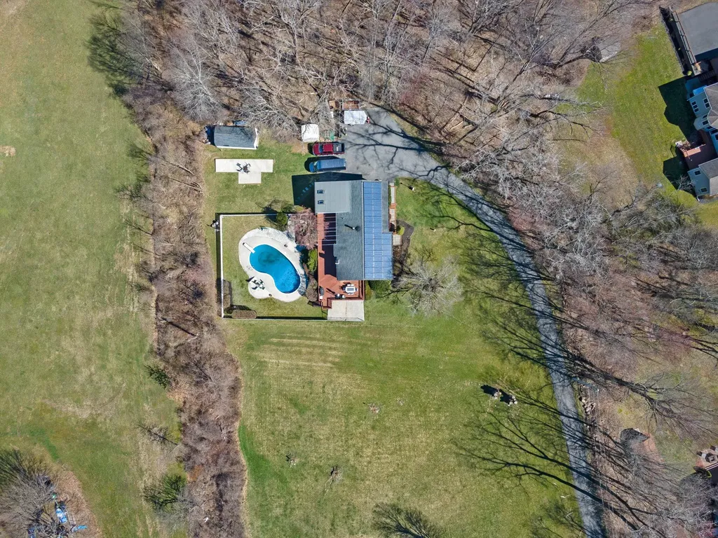 88 Lake Osiris Road Walden NY 12586
