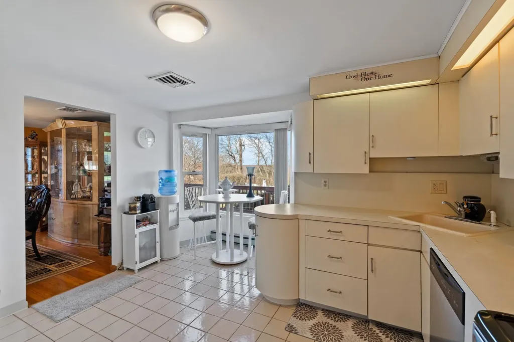 88 Lake Osiris Road Walden NY 12586