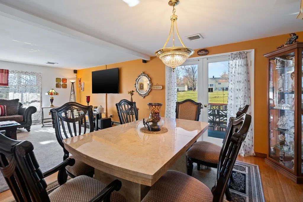 88 Lake Osiris Road Walden NY 12586