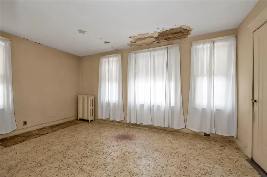 2125 Haight Avenue Bronx NY 10461