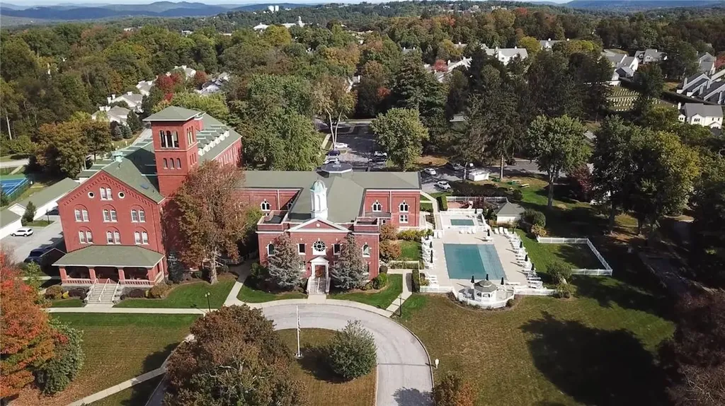 89 Hillcrest Lane Peekskill NY 10566