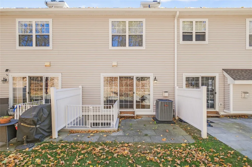 89 Hillcrest Lane Peekskill NY 10566