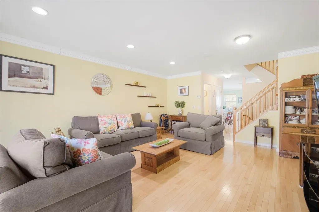 89 Hillcrest Lane Peekskill NY 10566