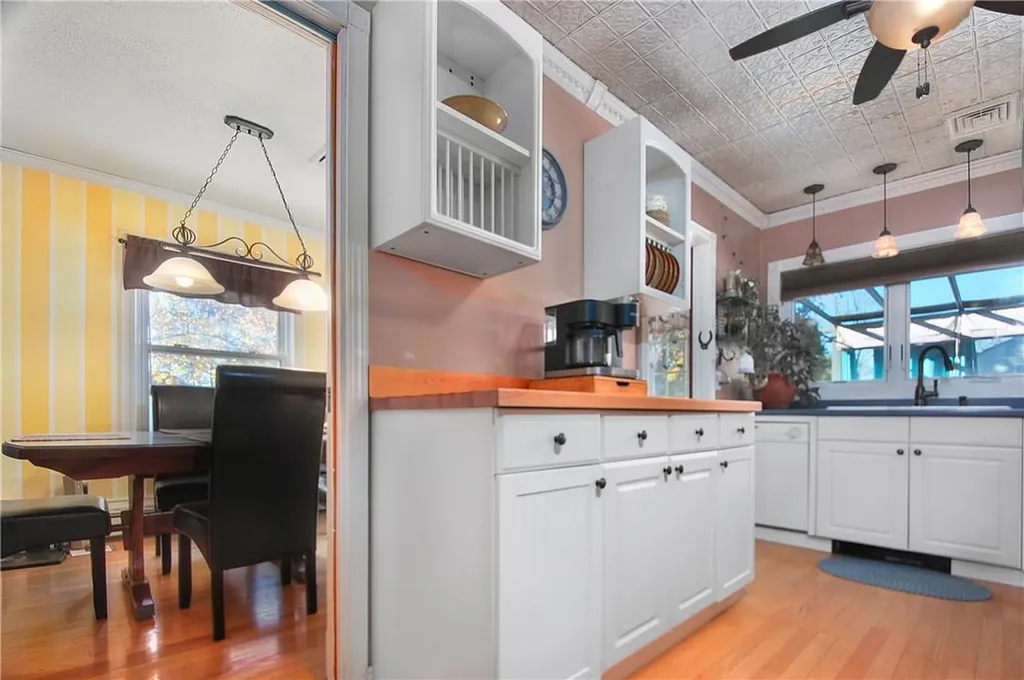 14 Treadwell Circle Poughkeepsie NY 12601