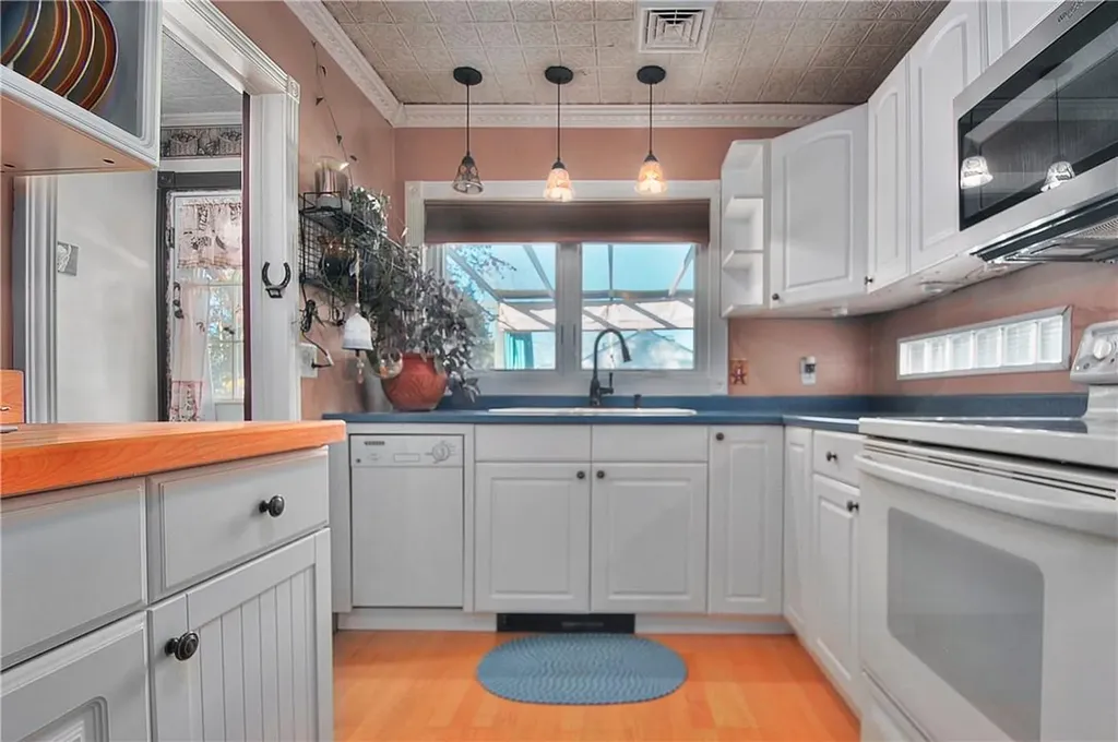 14 Treadwell Circle Poughkeepsie NY 12601