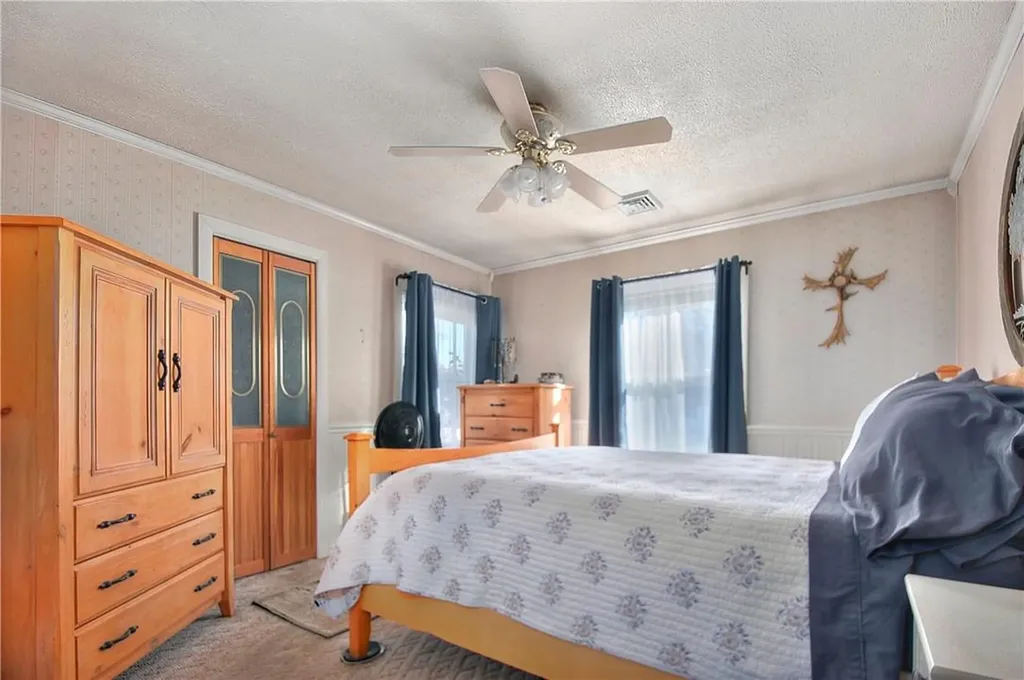 14 Treadwell Circle Poughkeepsie NY 12601