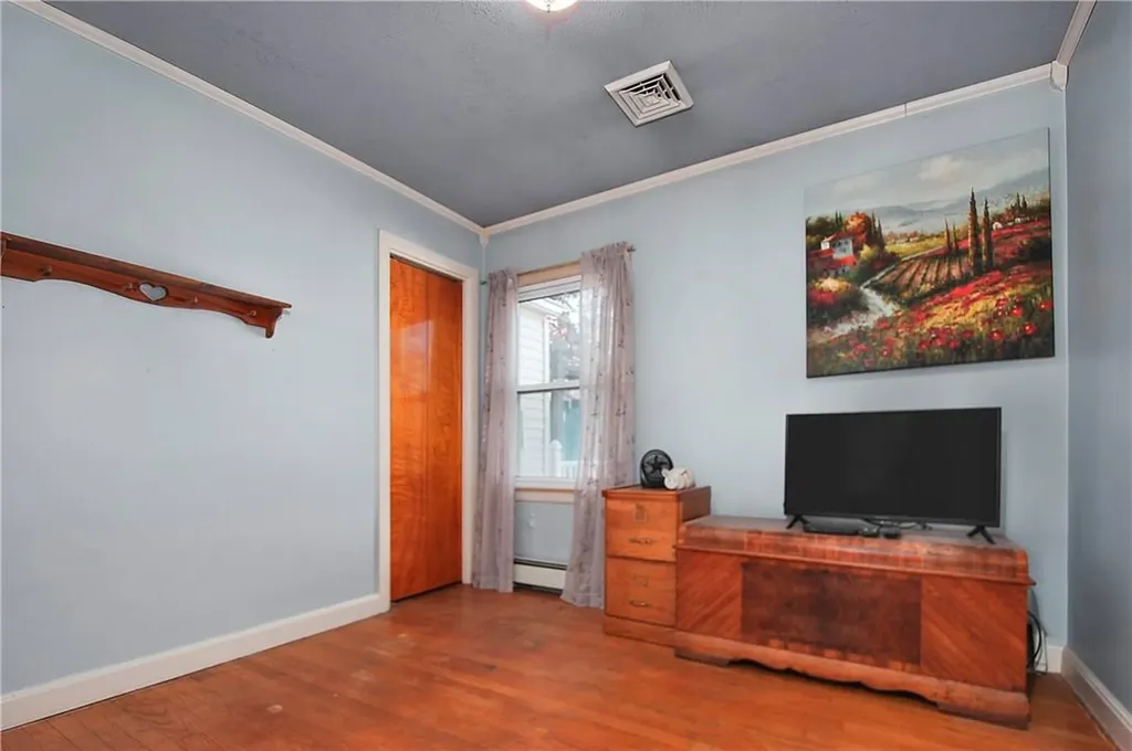 14 Treadwell Circle Poughkeepsie NY 12601