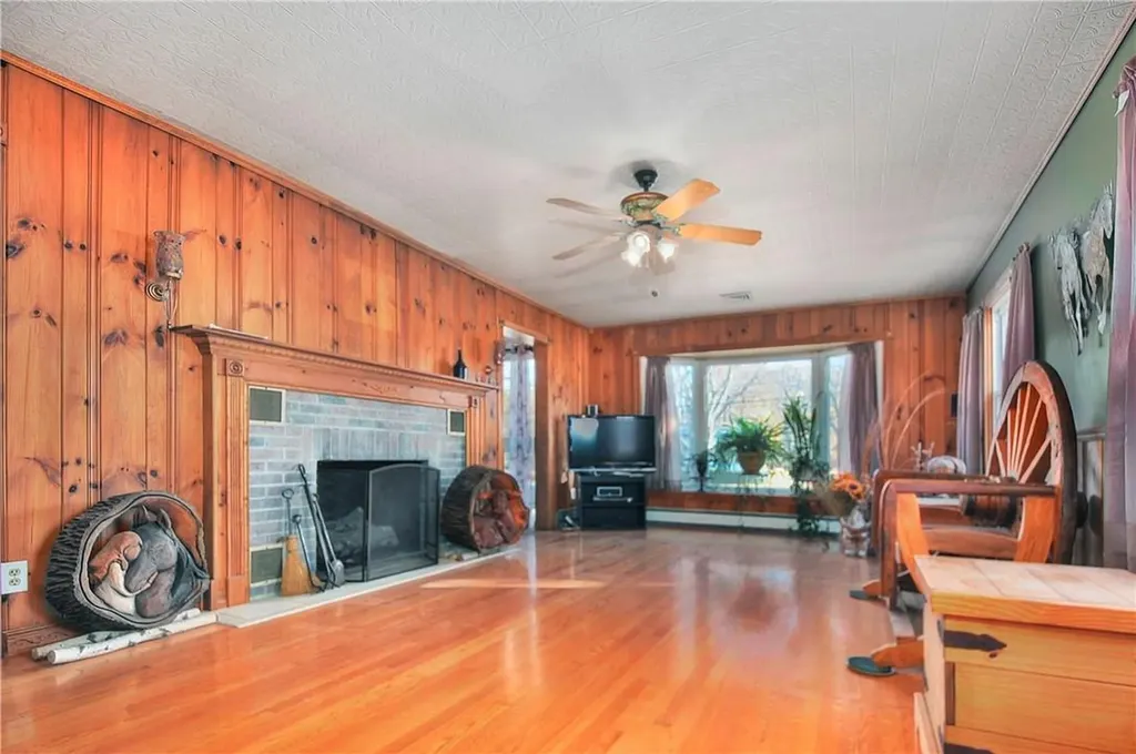14 Treadwell Circle Poughkeepsie NY 12601