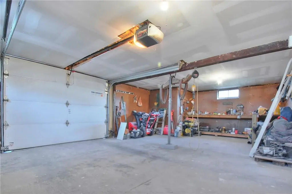 14 Treadwell Circle Poughkeepsie NY 12601