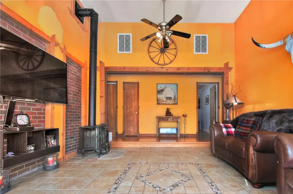 14 Treadwell Circle Poughkeepsie NY 12601