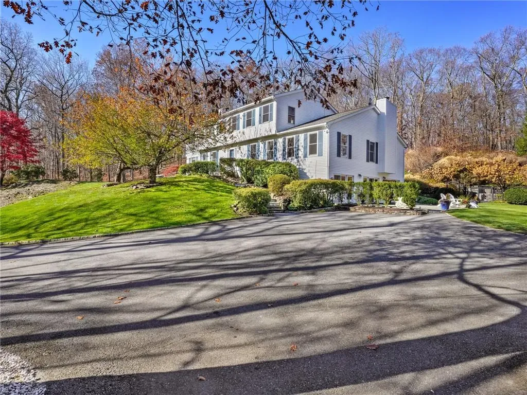 62 Cross Pond Road Pound Ridge NY 10576