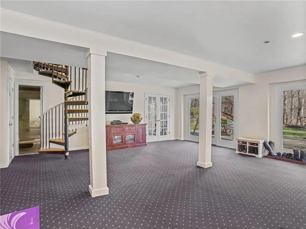 62 Cross Pond Road Pound Ridge NY 10576