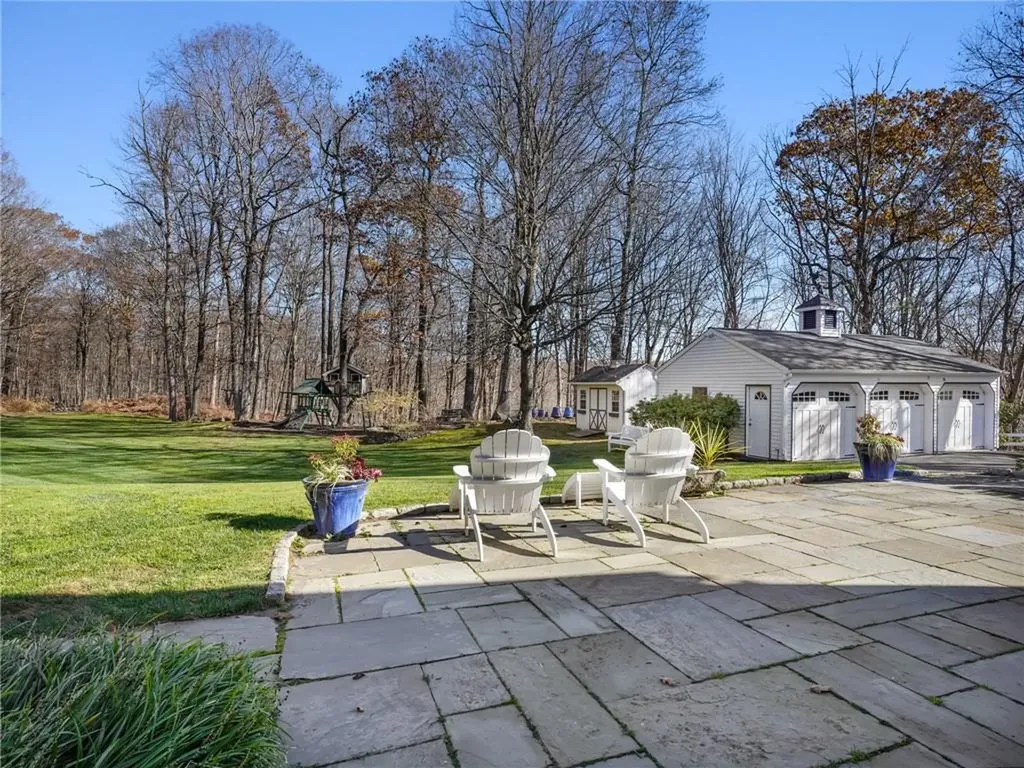 62 Cross Pond Road Pound Ridge NY 10576