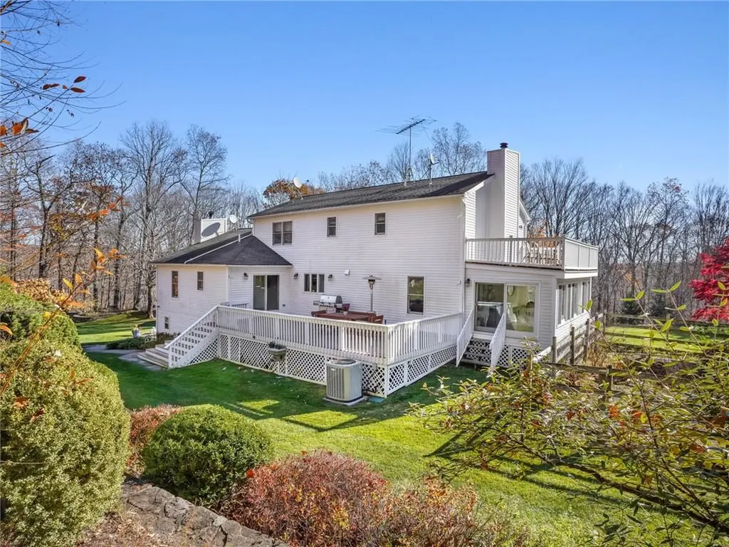 62 Cross Pond Road Pound Ridge NY 10576