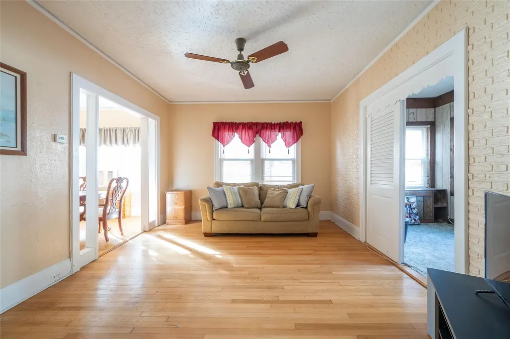 22 Hillcrest Road Bronxville NY 10708