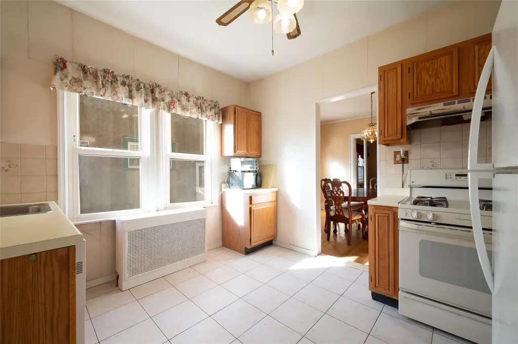 22 Hillcrest Road Bronxville NY 10708