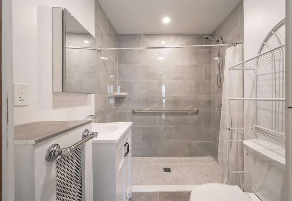 22 Hillcrest Road Bronxville NY 10708