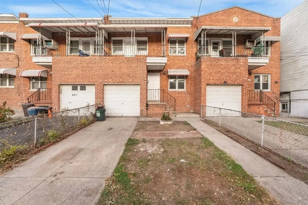 4136 Wickham Avenue Bronx NY 10466