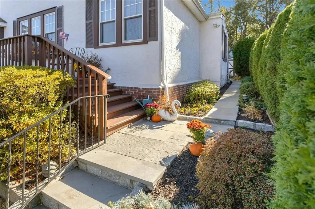 114 Amsterdam Avenue Hawthorne NY 10532