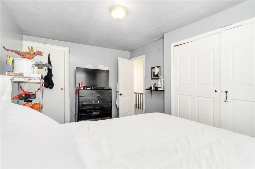 3723 Rombouts Avenue Bronx NY 10466