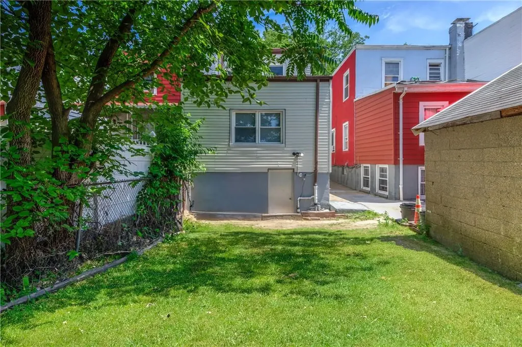 3723 Rombouts Avenue Bronx NY 10466