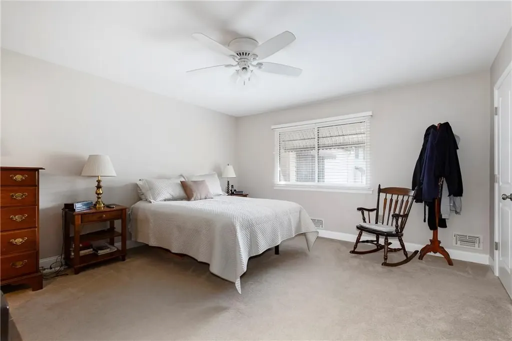 4 Downing Place Poughkeepsie NY 12603
