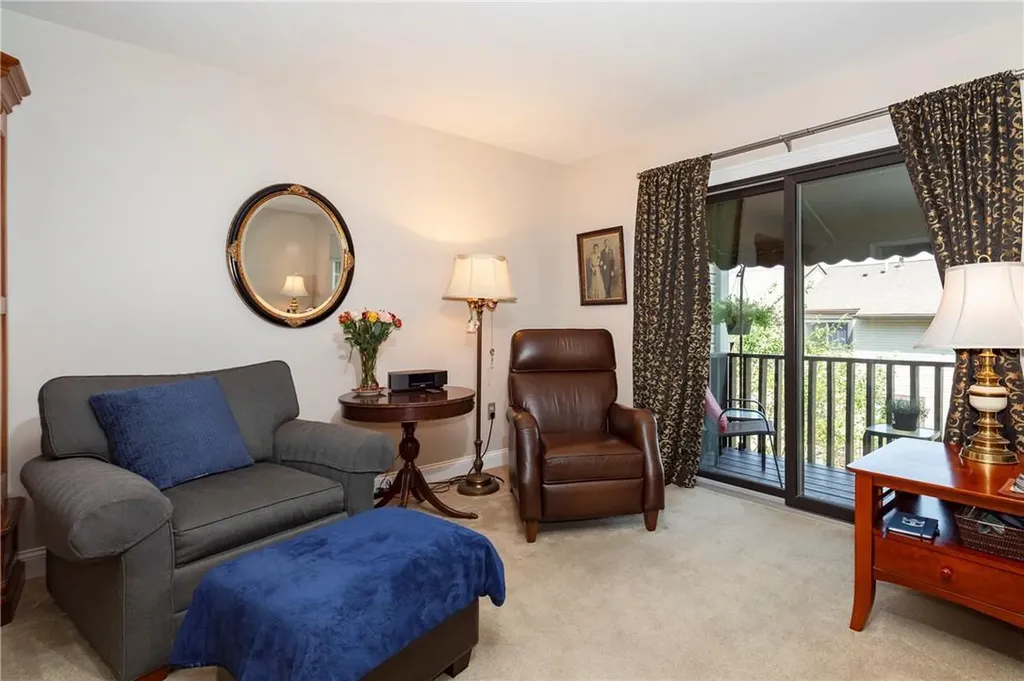 4 Downing Place Poughkeepsie NY 12603