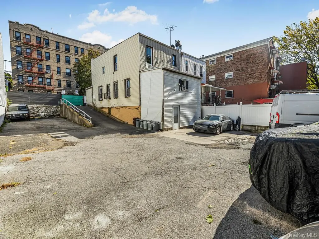 1151 Saint Lawrence Avenue Bronx NY 10472