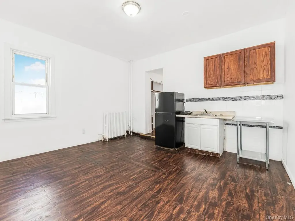 1151 Saint Lawrence Avenue Bronx NY 10472