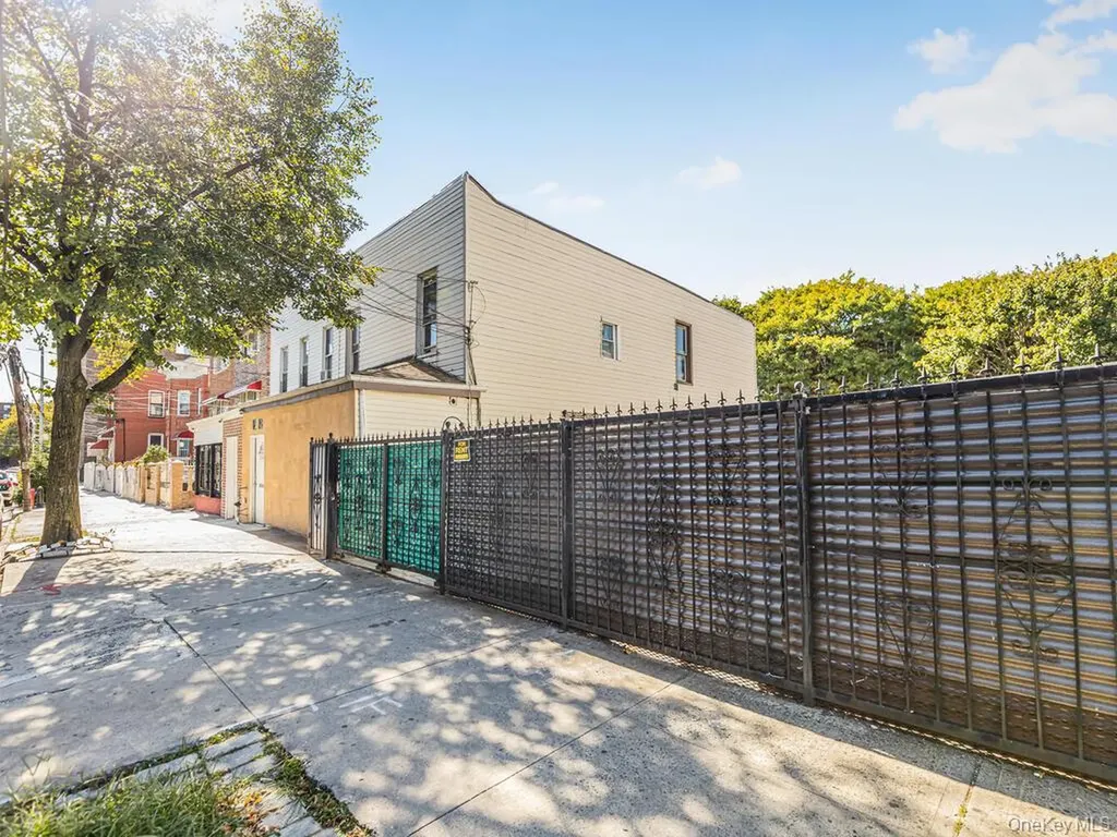 1151 Saint Lawrence Avenue Bronx NY 10472